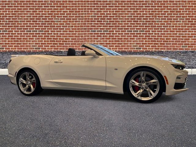 Used 2021 Chevrolet Camaro SS RWD image 6