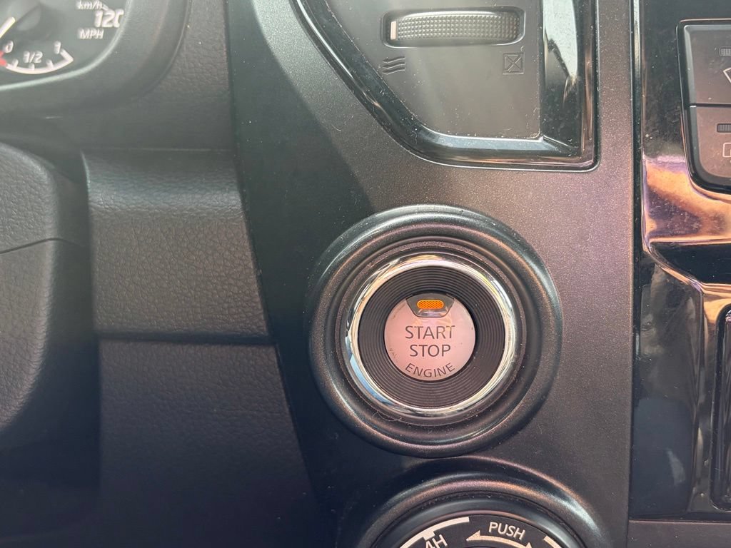 Used 2023 Nissan Titan PRO-4X w/ Pro-4x Convenience Package AWD/4WD image 30