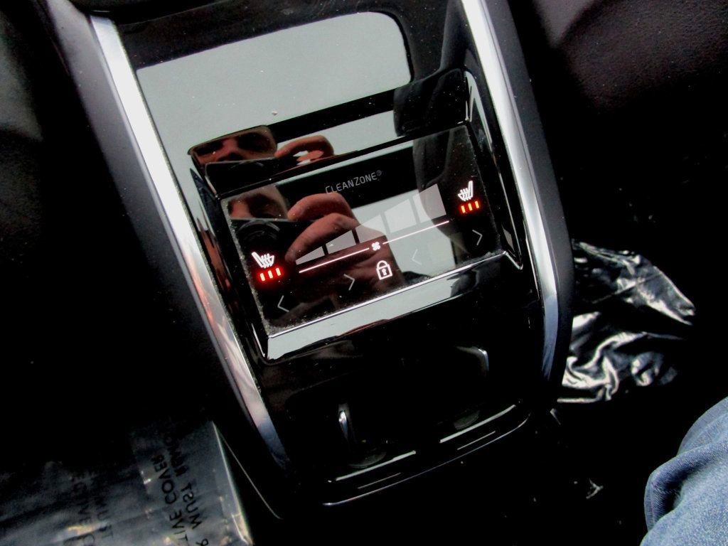 Used 2023 Volvo S90 B6 Plus w/ Protection Package Premier image 30