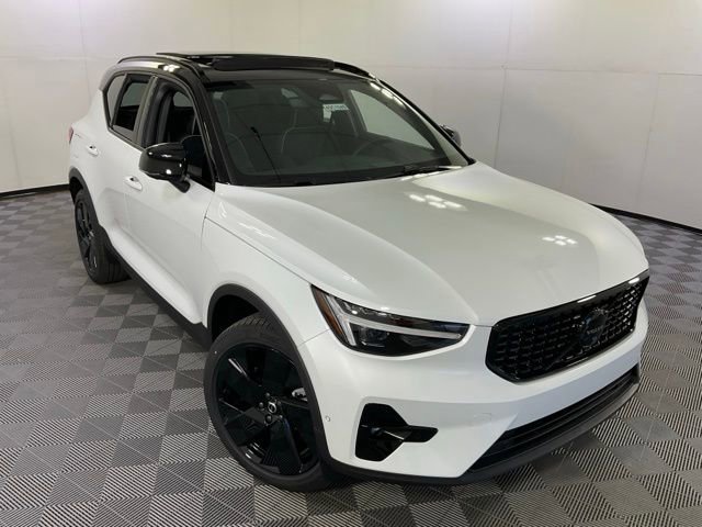 New 2026 Volvo XC40 B5 Ultra w/ Protection Package Premier image 42
