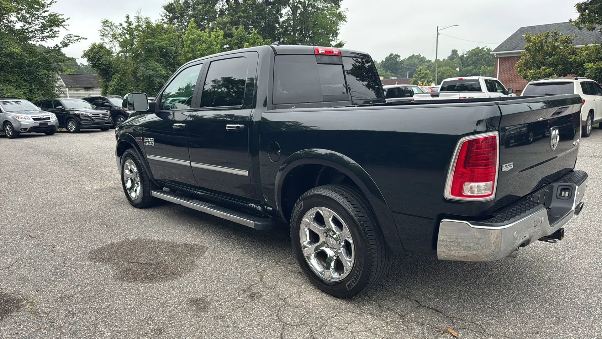 Used 2016 RAM 1500 Laramie w/ Convenience Group image 6