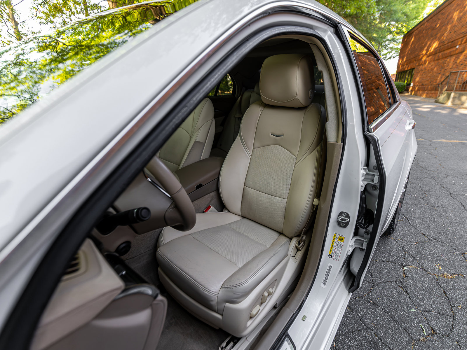 Used 2016 Cadillac CTS Luxury RWD image 11
