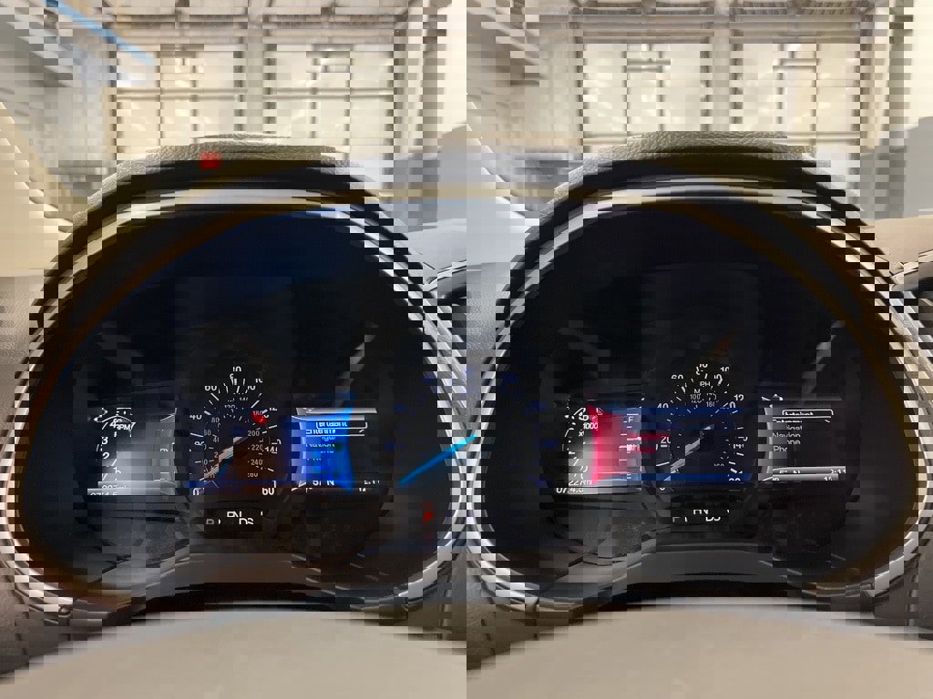 Used 2017 Ford Edge SEL w/ Equipment Group 201A image 16