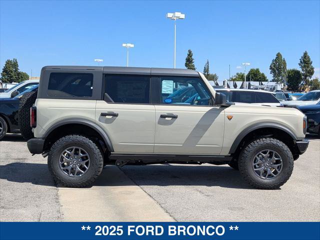 New 2025 Ford Bronco Badlands AWD/4WD image 6