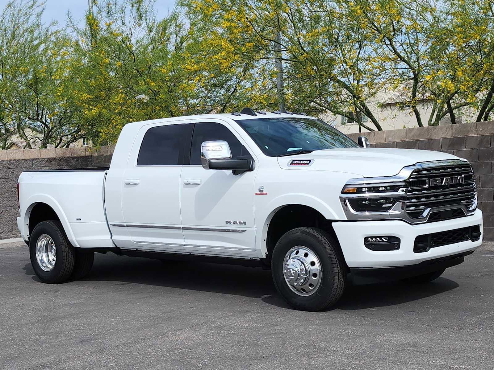 New 2026 RAM 3500 Limited image 4
