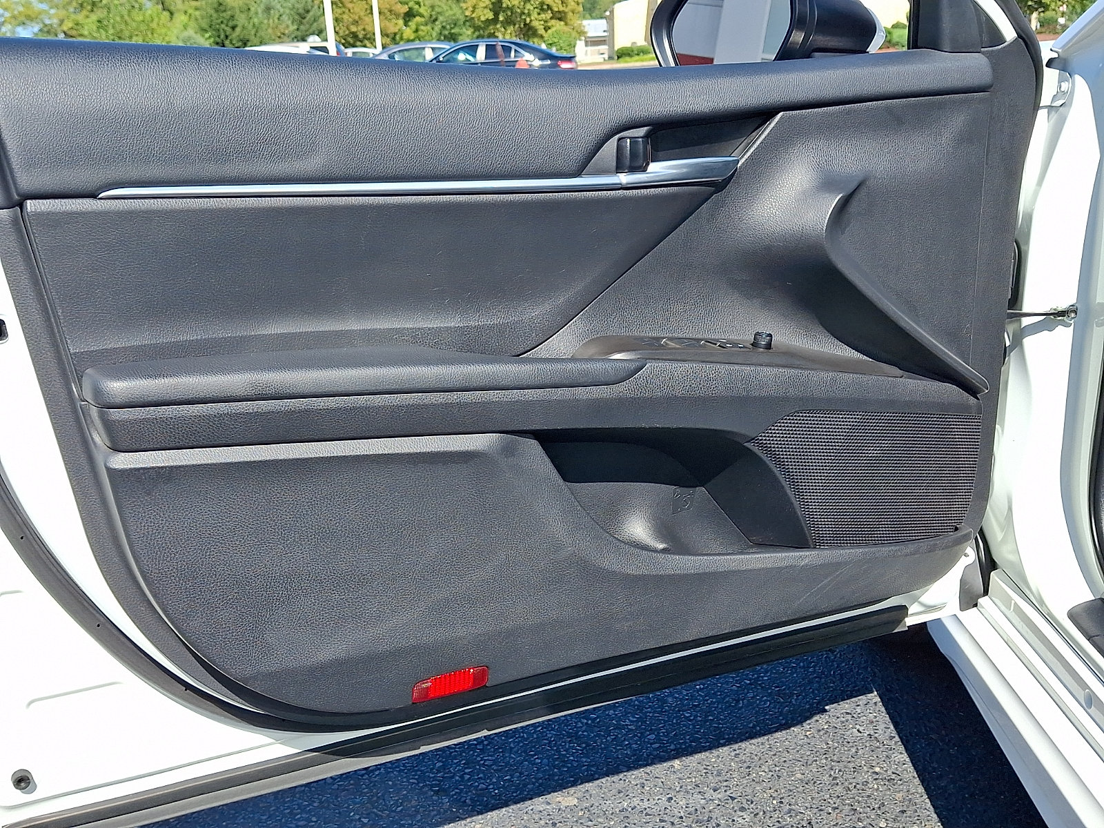 Used 2024 Toyota Camry SE FWD image 13