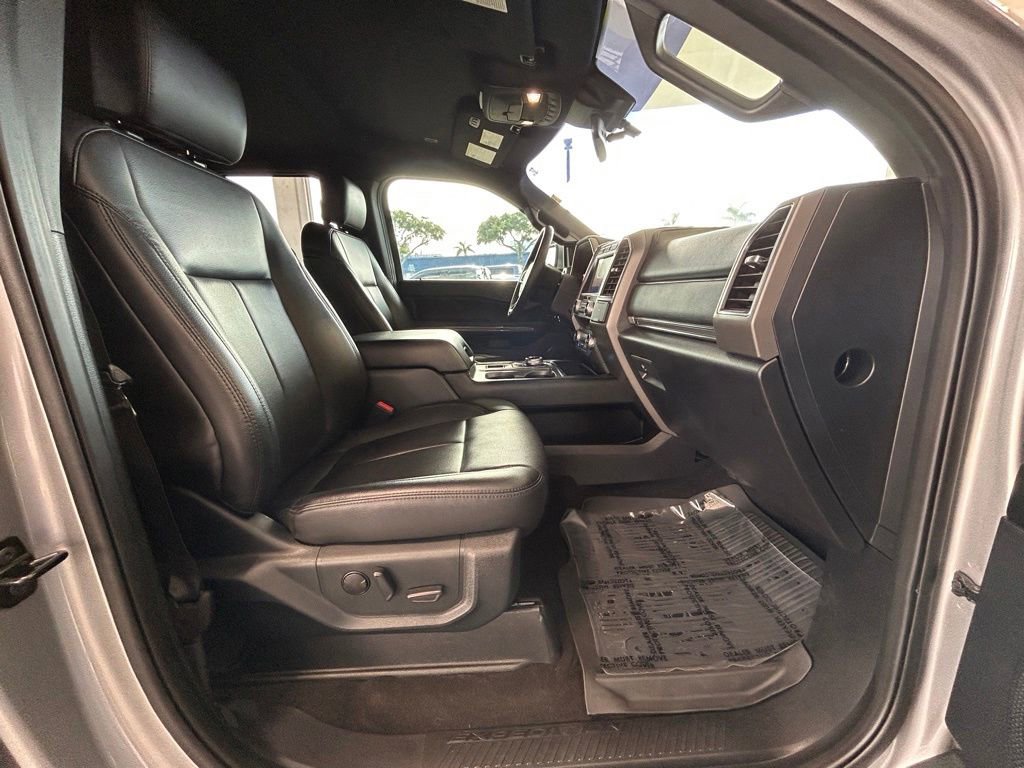 Used 2020 Ford Expedition XLT w/ Equipment Group 202A RWD image 22
