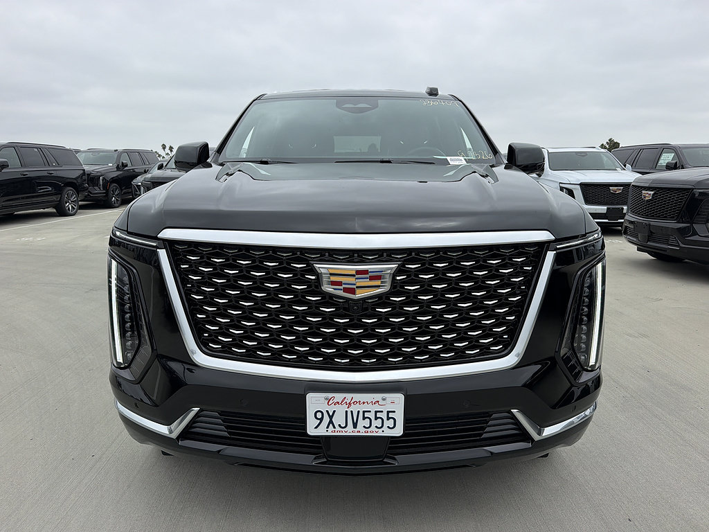 Certified 2026 Cadillac Escalade ESV Luxury RWD image 1
