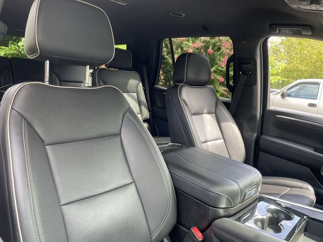 Used 2025 Chevrolet Tahoe Premier AWD/4WD image 26