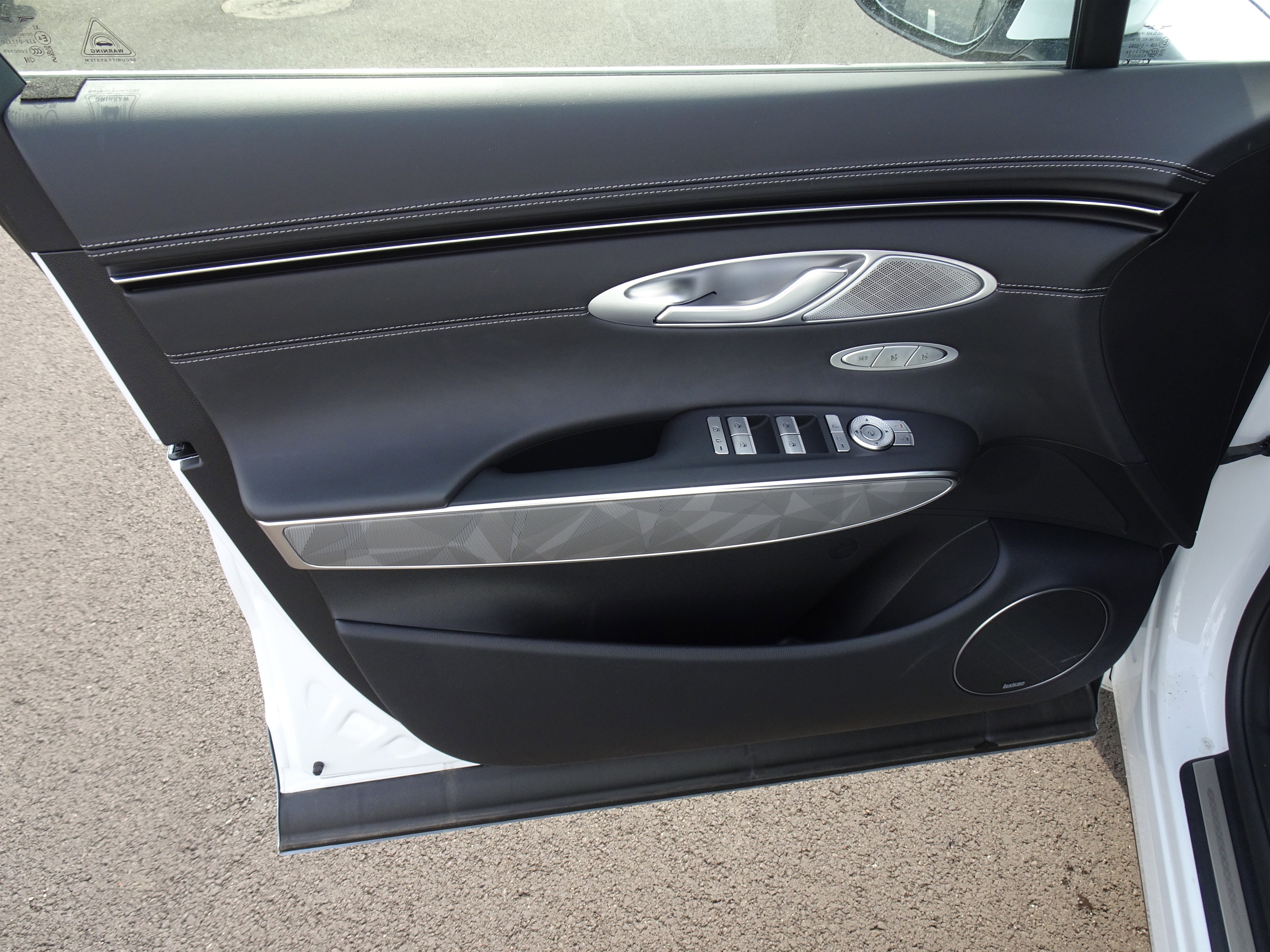 New 2025 Genesis GV70 3.5T Sport w/ Sport Advanced Package image 8