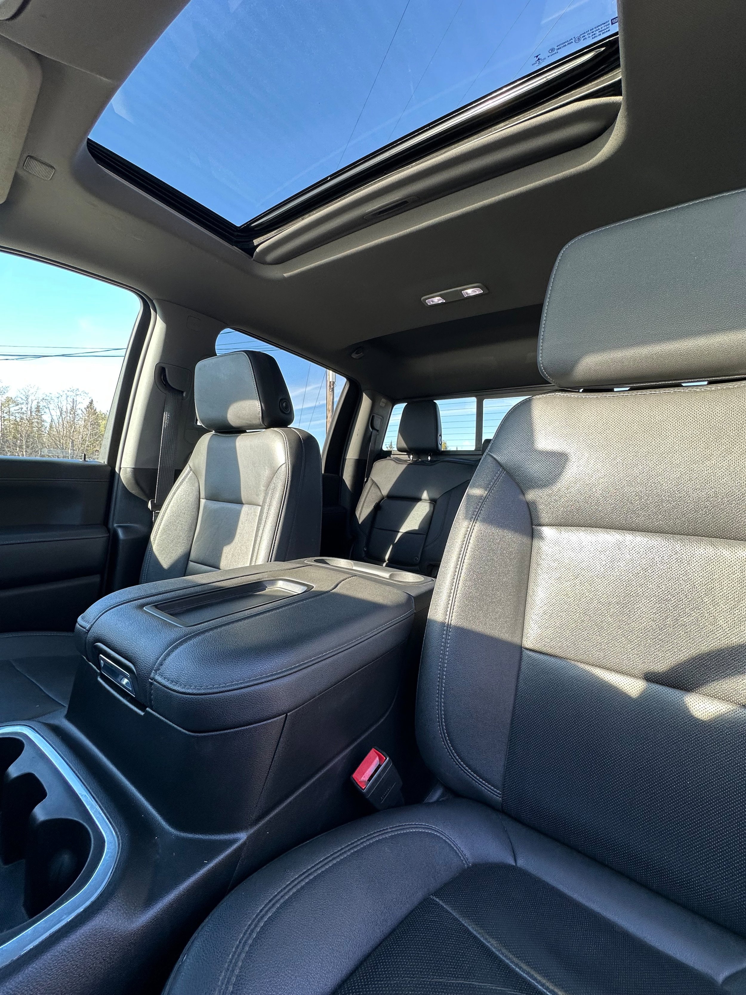 Used 2022 Chevrolet Silverado 3500 LTZ w/ LTZ Plus Package AWD/4WD image 10