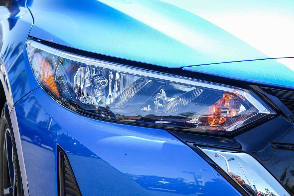 Used 2025 Nissan Sentra SV FWD image 5