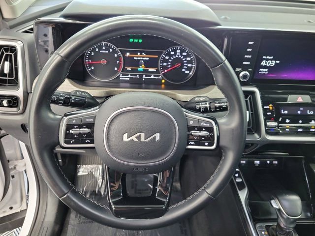 Certified 2023 Kia Sorento EX w/ Panoramic Sunroof Package FWD image 26