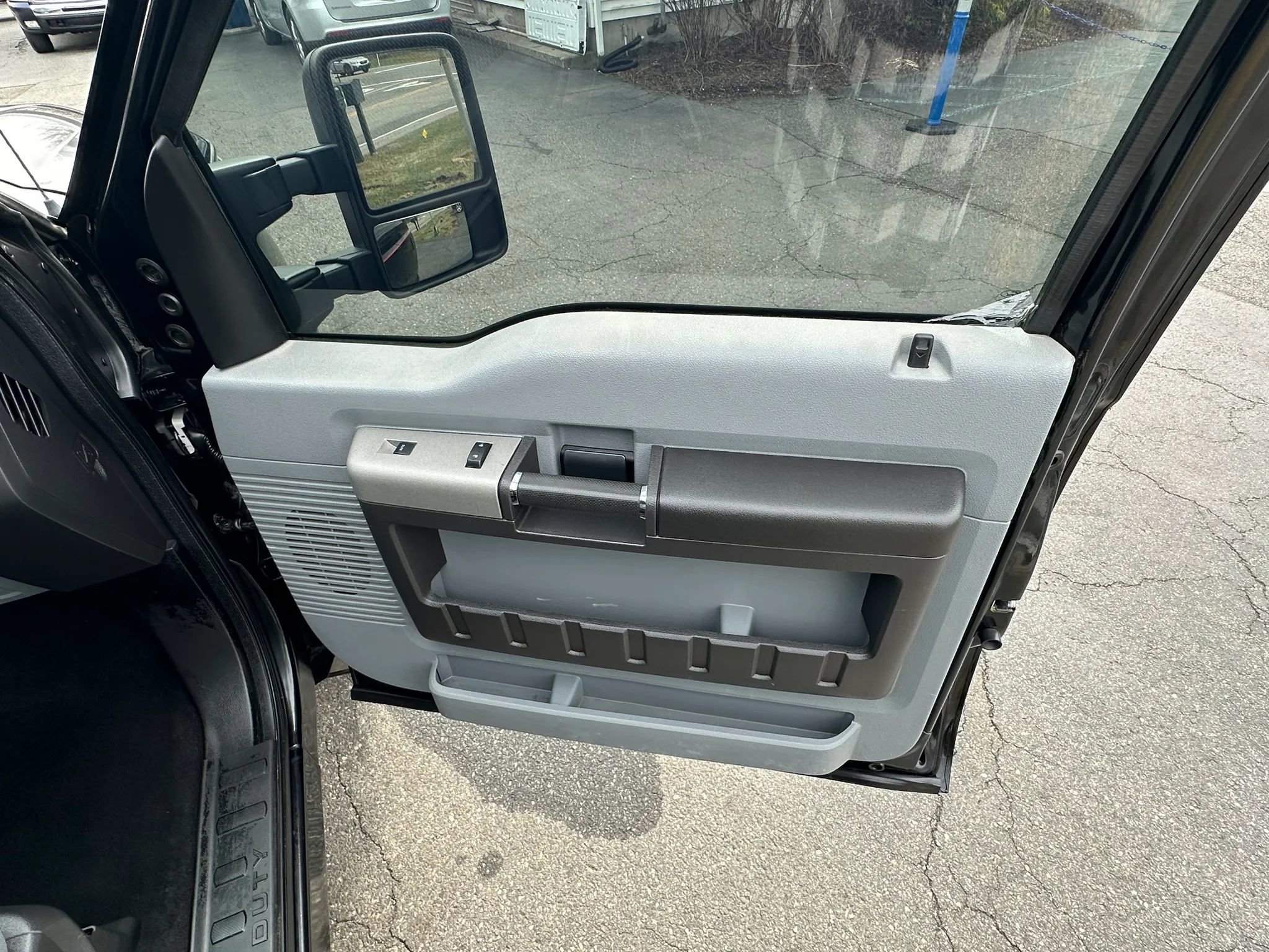 Used 2015 Ford F250 XLT AWD/4WD image 28