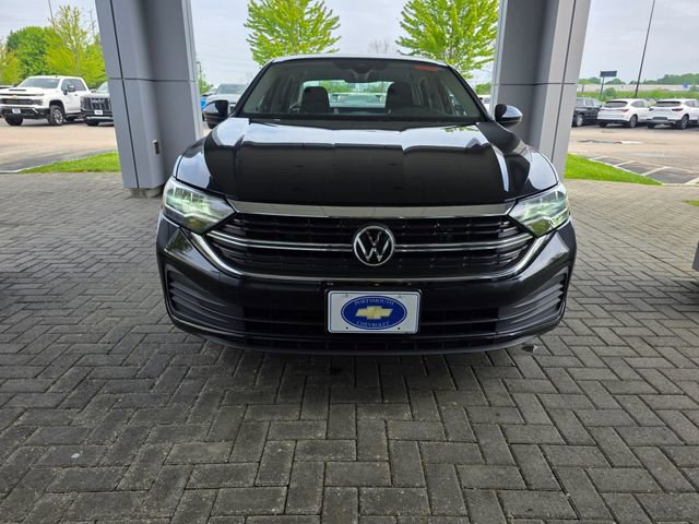 Used 2024 Volkswagen Jetta SE FWD image 6