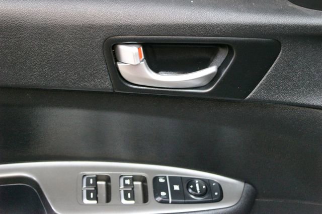 Used 2020 Kia Optima LX FWD image 16