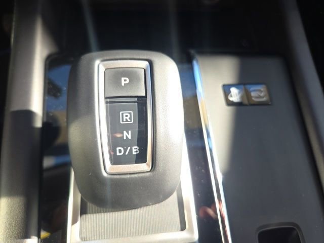 New 2025 Mitsubishi Outlander SE image 19