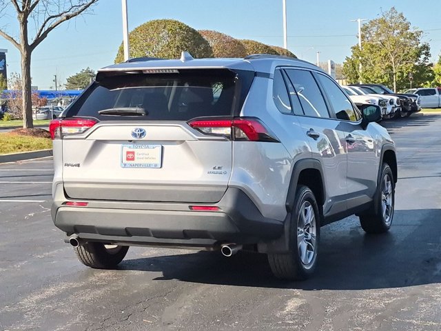 Certified 2024 Toyota RAV4 LE AWD/4WD image 6