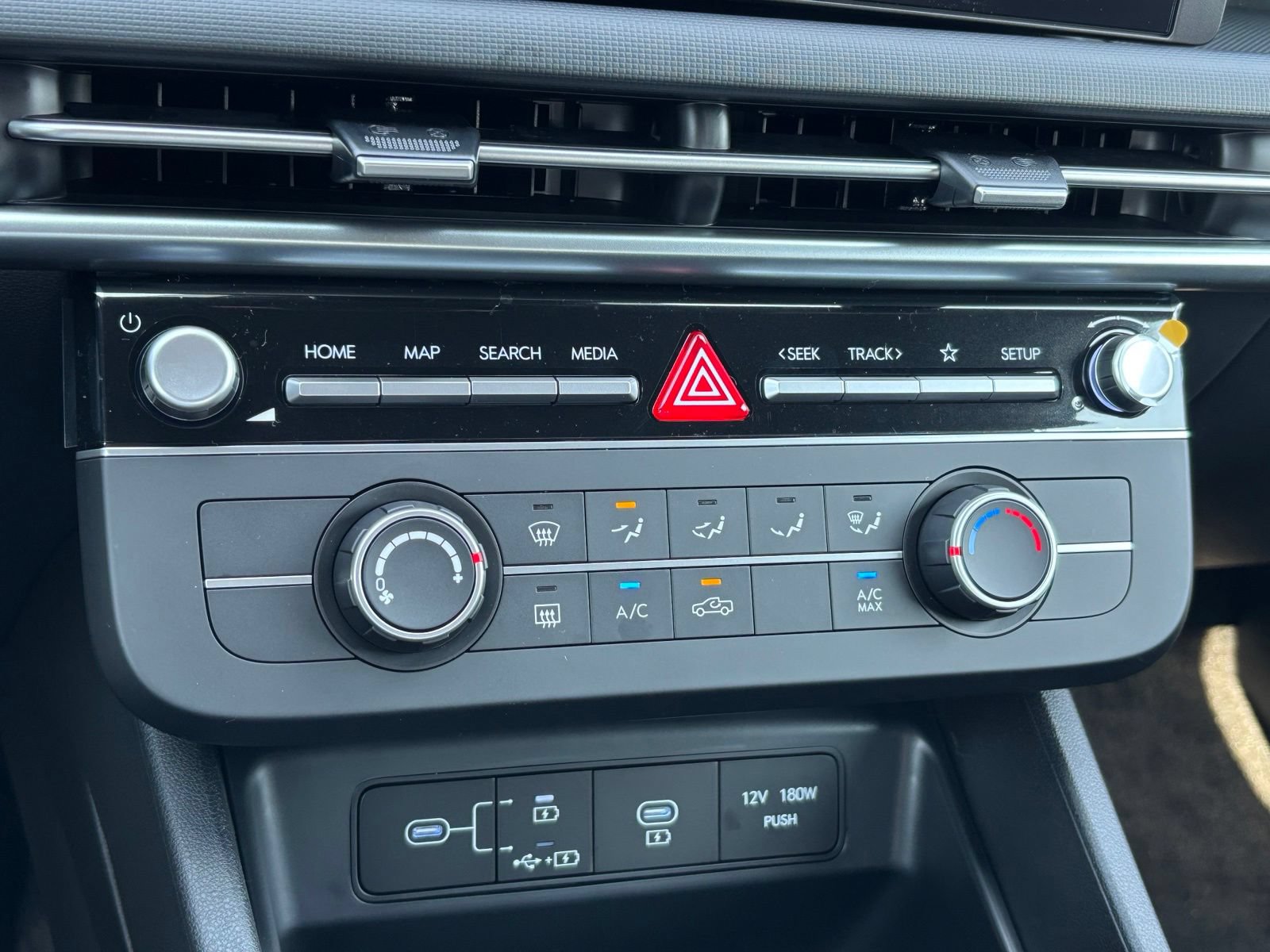 New 2027 Hyundai Santa Cruz SE FWD image 19
