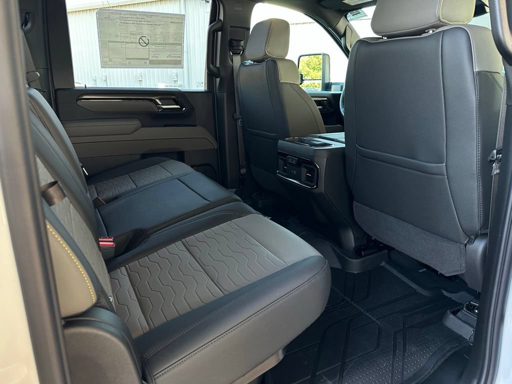 New 2026 Chevrolet Silverado 2500 ZR2 AWD/4WD image 17