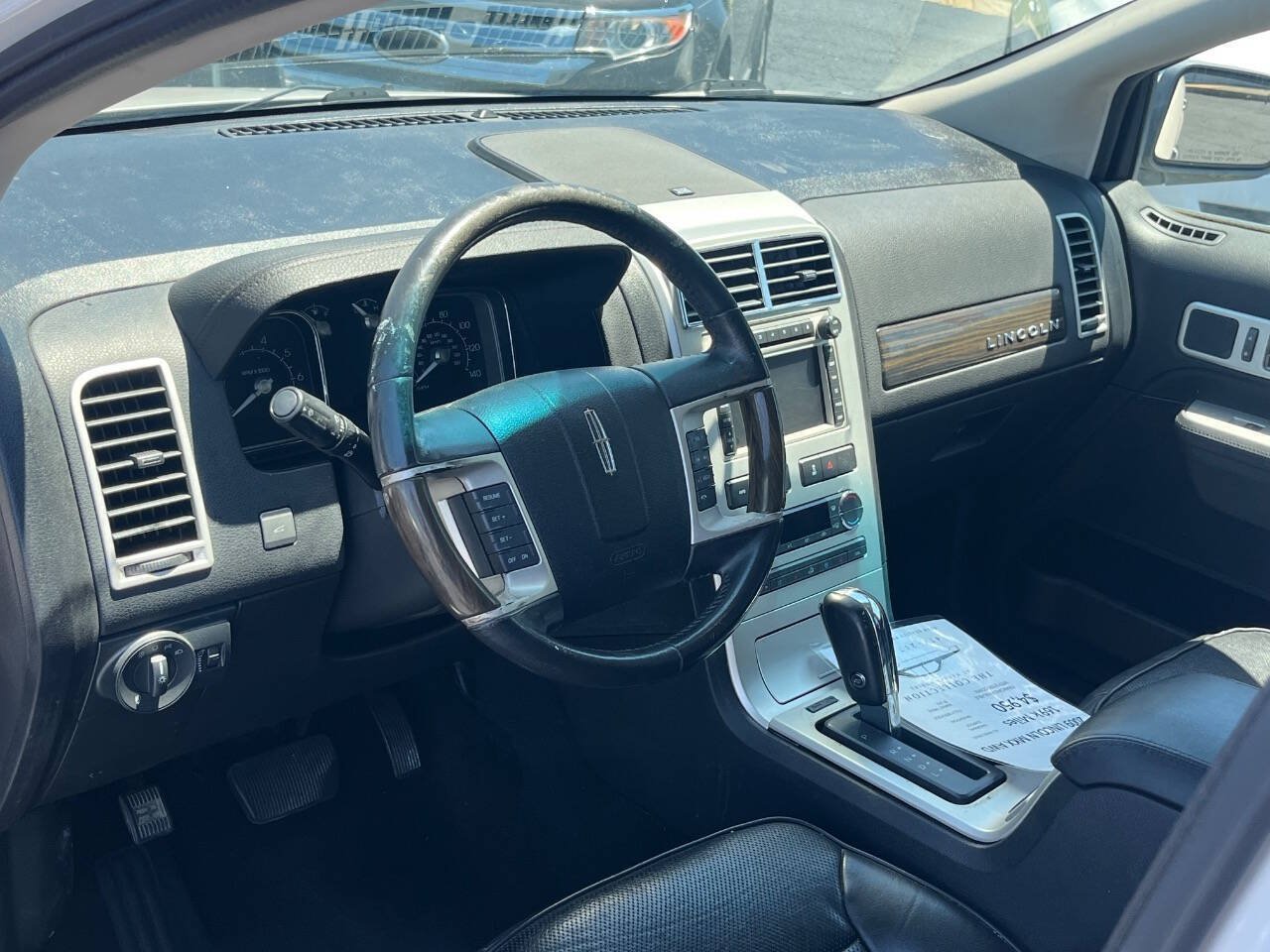 Used 2009 Lincoln MKX AWD image 12
