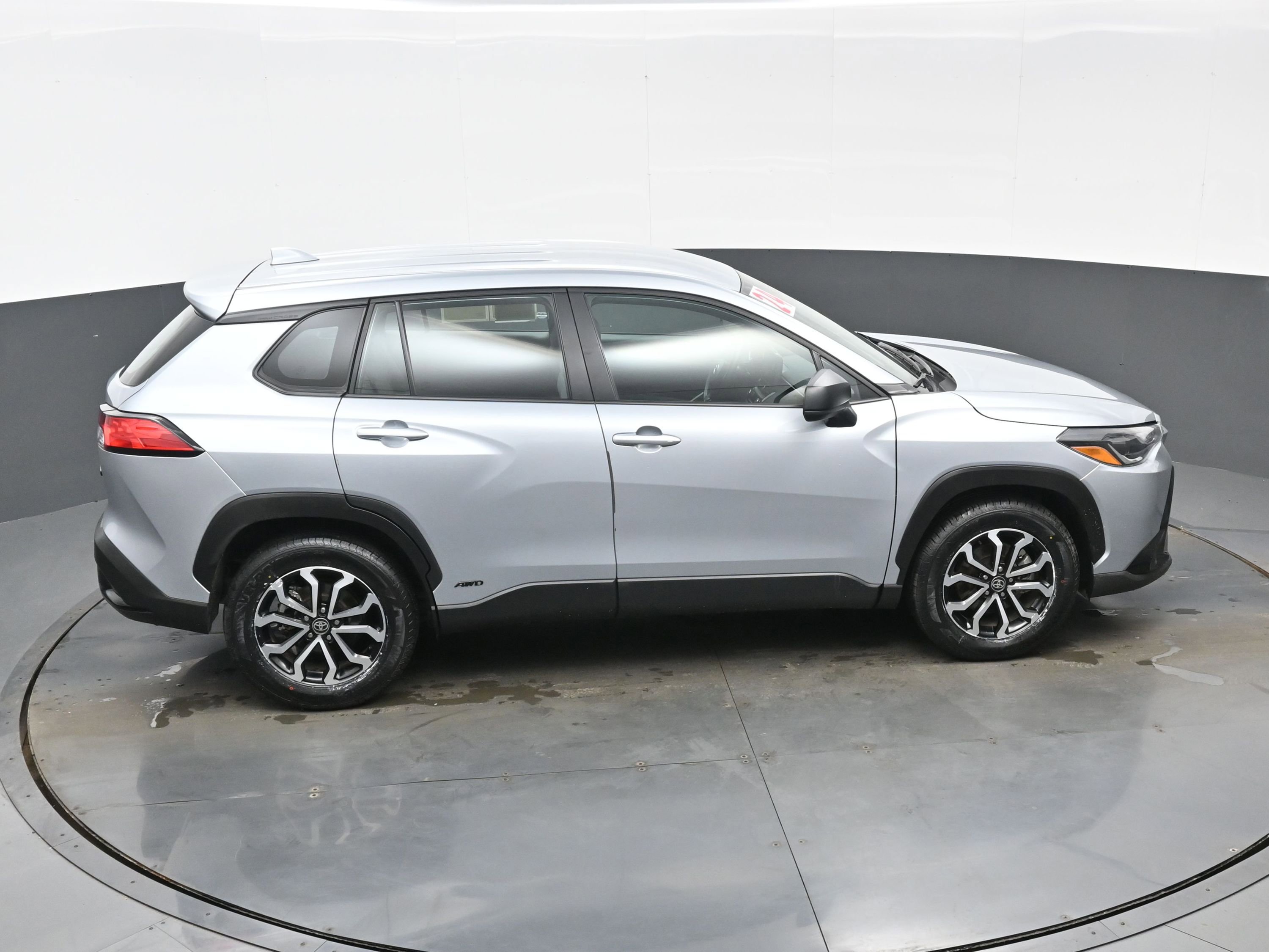 Used 2024 Toyota Corolla Cross S AWD/4WD image 40