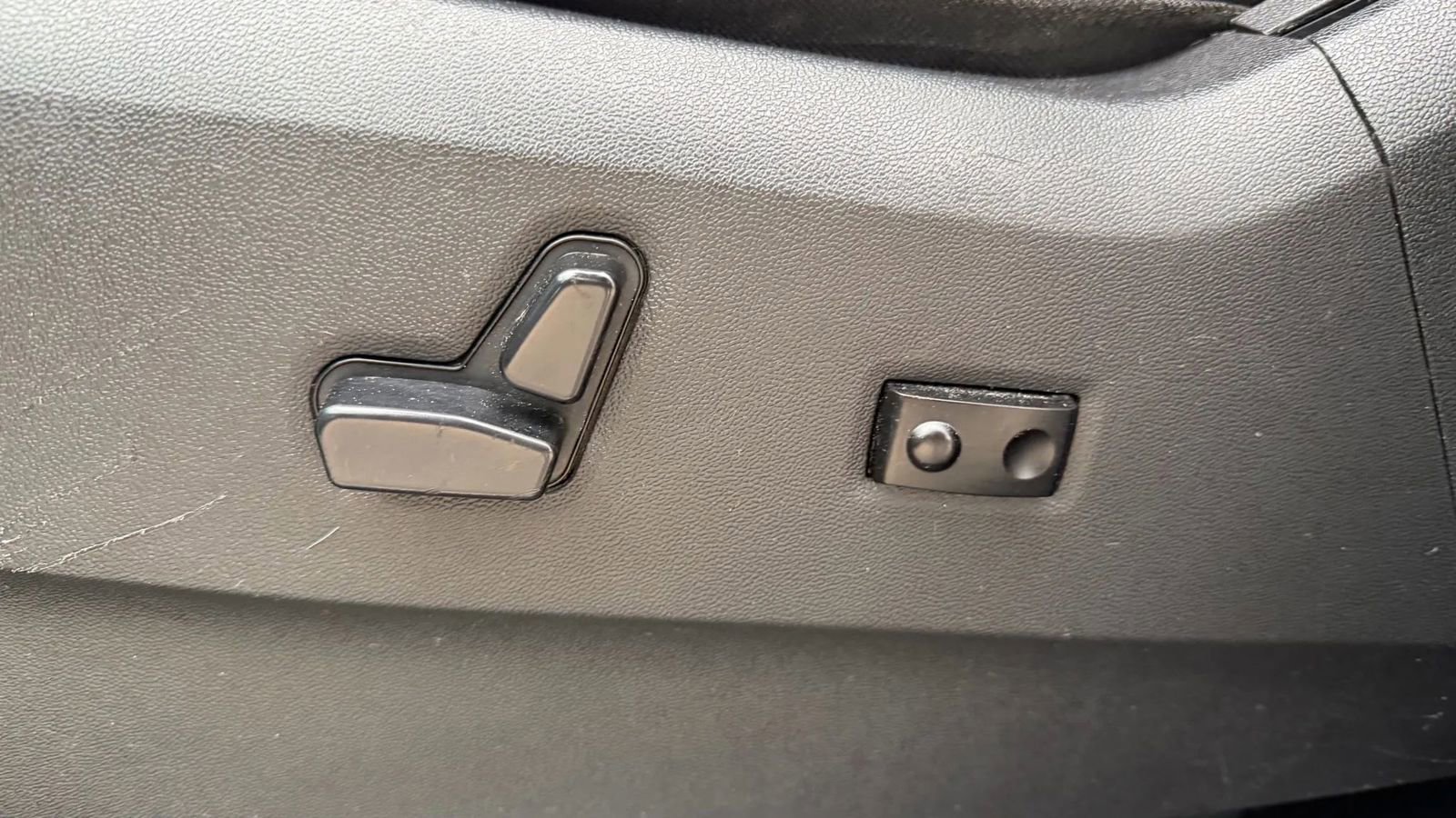 Used 2019 Dodge Grand Caravan GT image 26