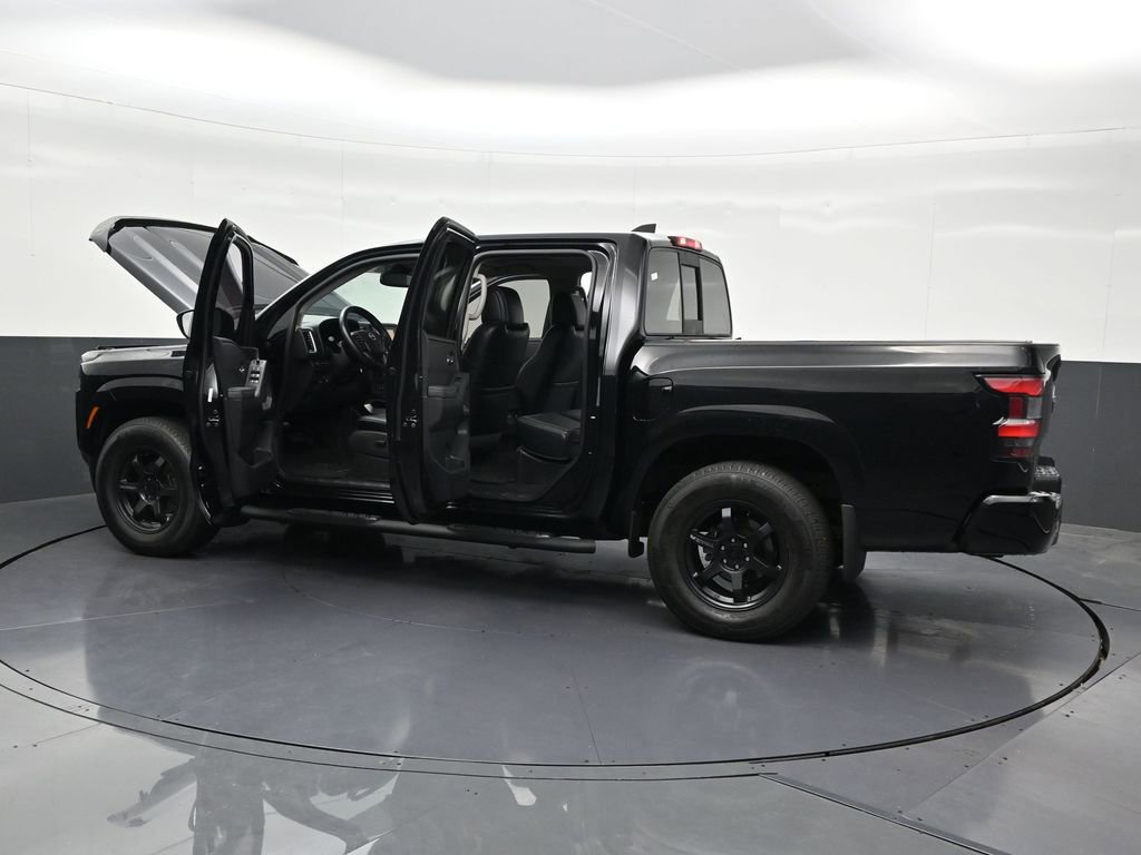 Used 2022 Nissan Frontier SV w/ SV Premium Package image 34