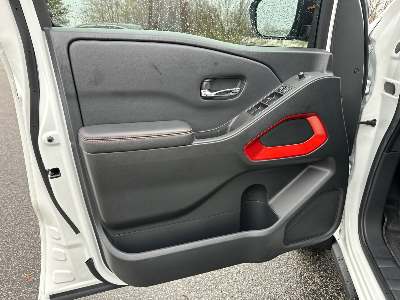 New 2025 Nissan Frontier PRO-4X image 10