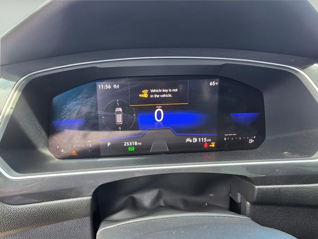 Used 2022 Volkswagen Tiguan SE w/ Panoramic Sunroof Package image 19