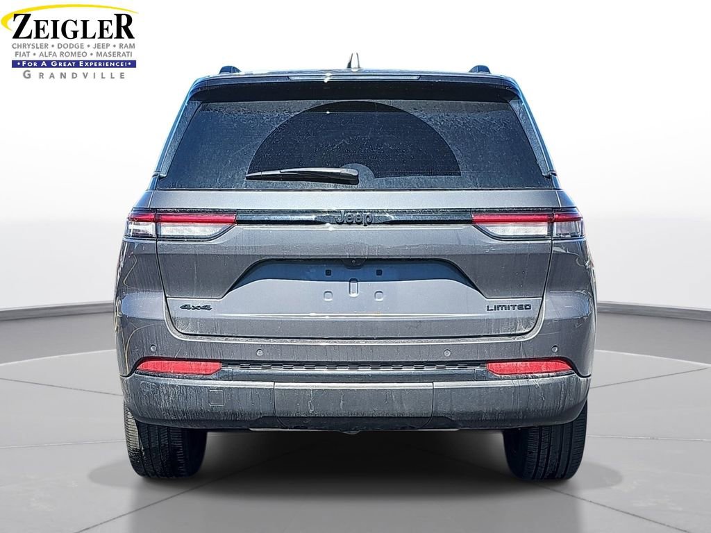Used 2024 Jeep Grand Cherokee Limited w/ Black Appearance Package image 6
