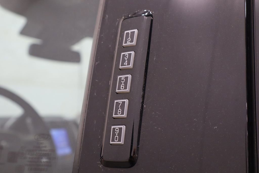 Used 2021 Ford F250 Lariat image 24