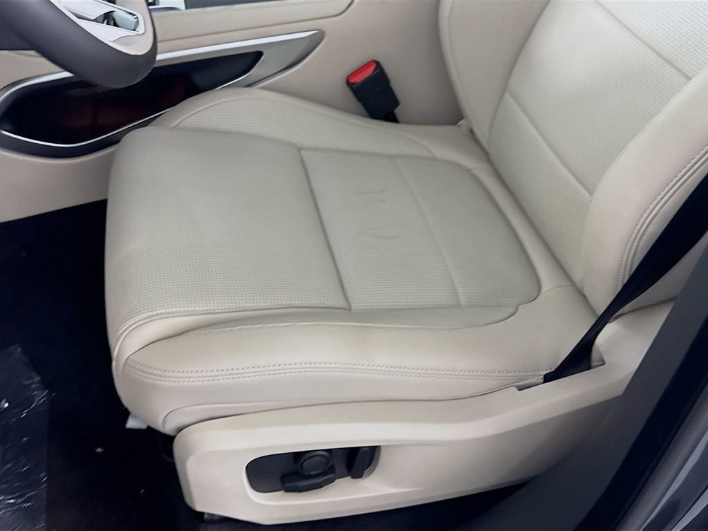 New 2026 Jaguar F-PACE R-Dynamic S image 19