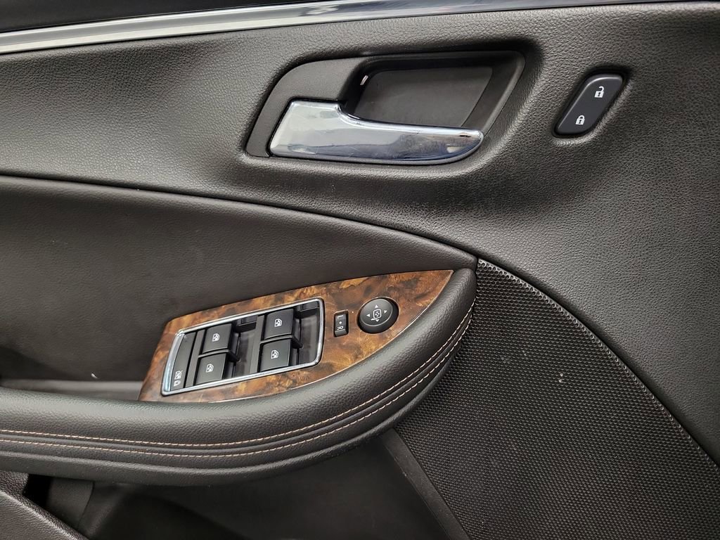 Used 2014 Chevrolet Impala LT w/ Convenience Package image 19