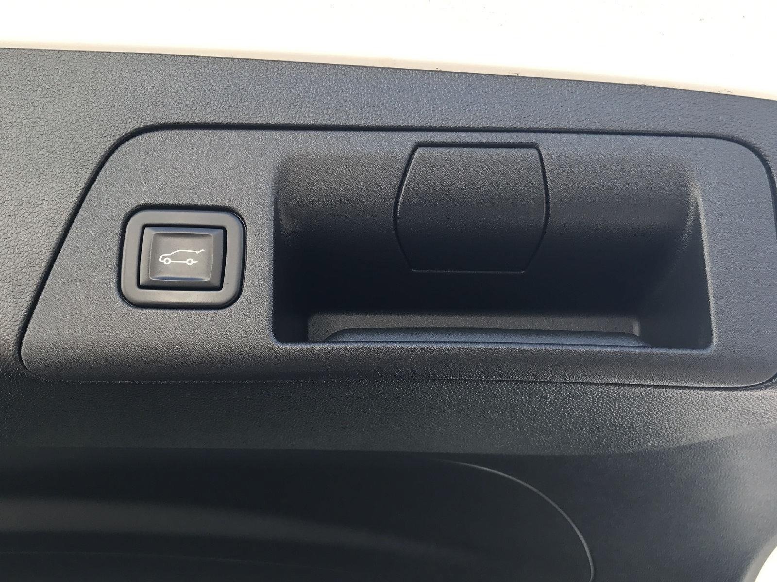 Certified 2023 Buick Envision Essence w/ Technology Package I AWD/4WD image 30