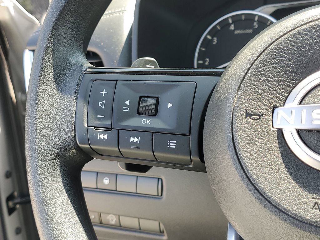 Used 2023 Nissan Rogue SV AWD/4WD image 23