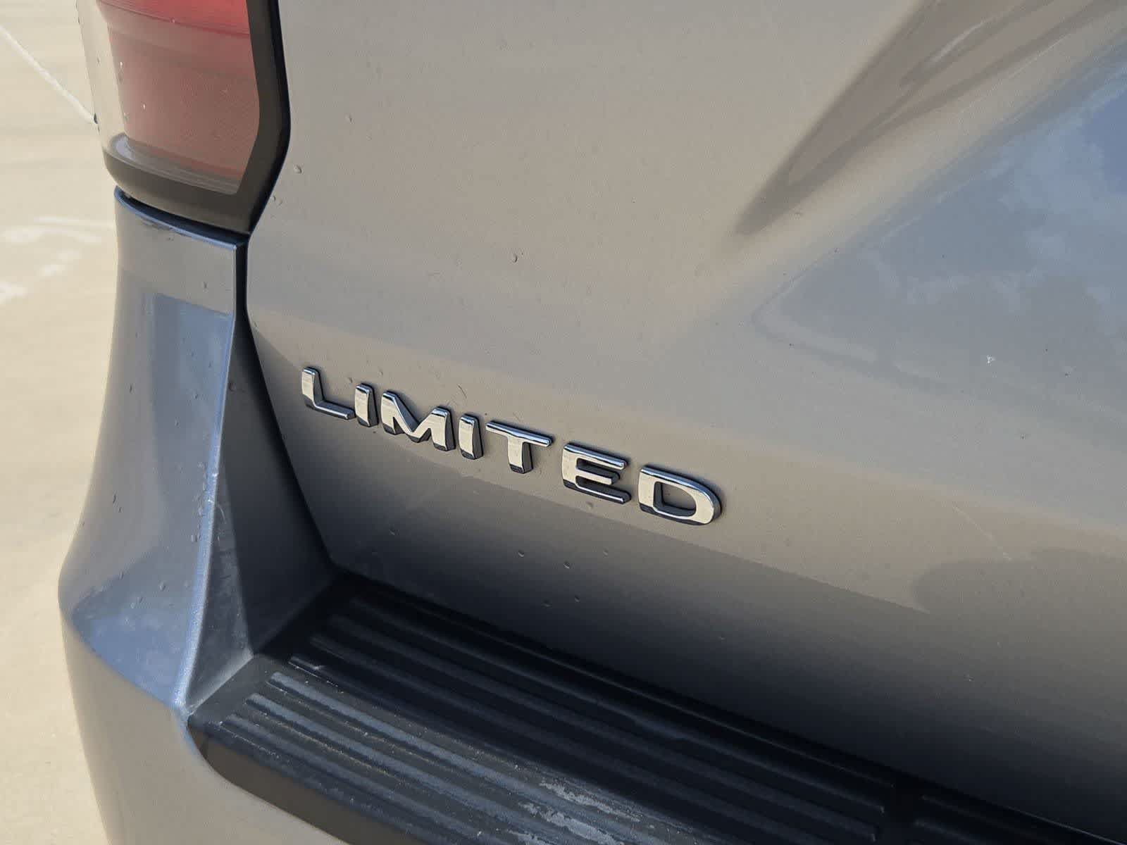 Used 2021 Ford Expedition Max Limited AWD/4WD image 12