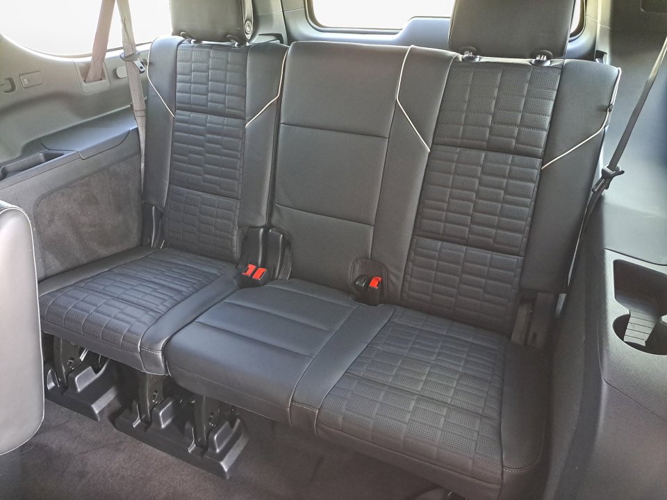 Certified 2026 Cadillac Escalade ESV Platinum Sport w/ LPO, ONYX Package image 13