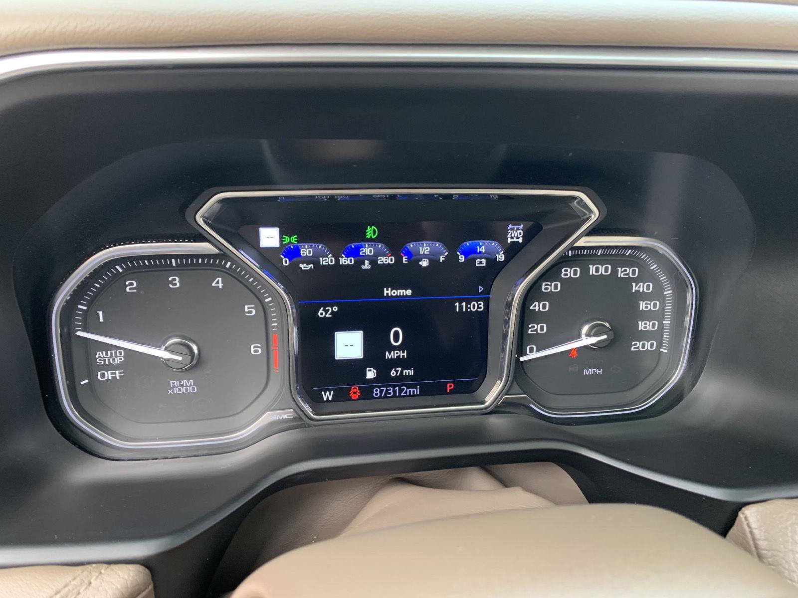 Used 2021 GMC Yukon XL Denali w/ Denali Premium Package image 17