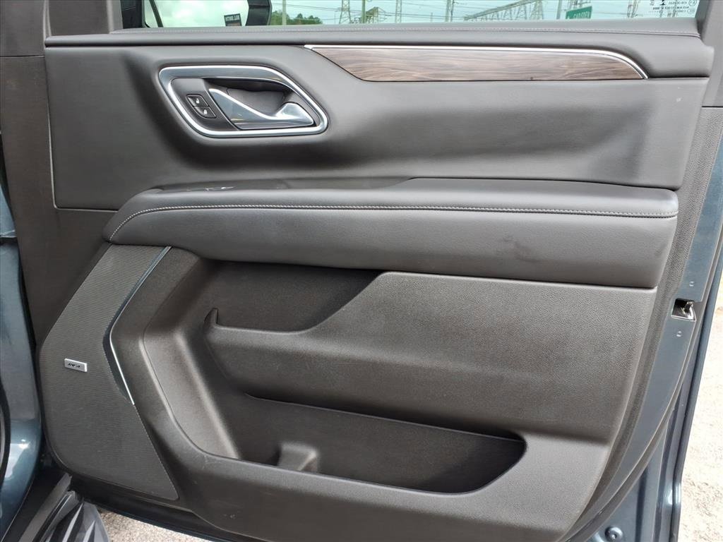Used 2021 Chevrolet Tahoe LT w/ LT Signature Package image 11