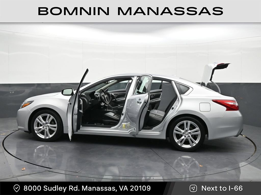 Used 2017 Nissan Altima 3.5 SL image 37