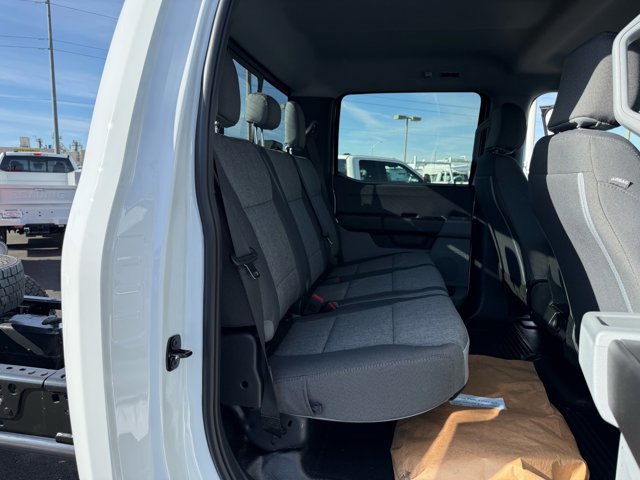 New 2026 Ford F550 4x4 Crew Cab image 13