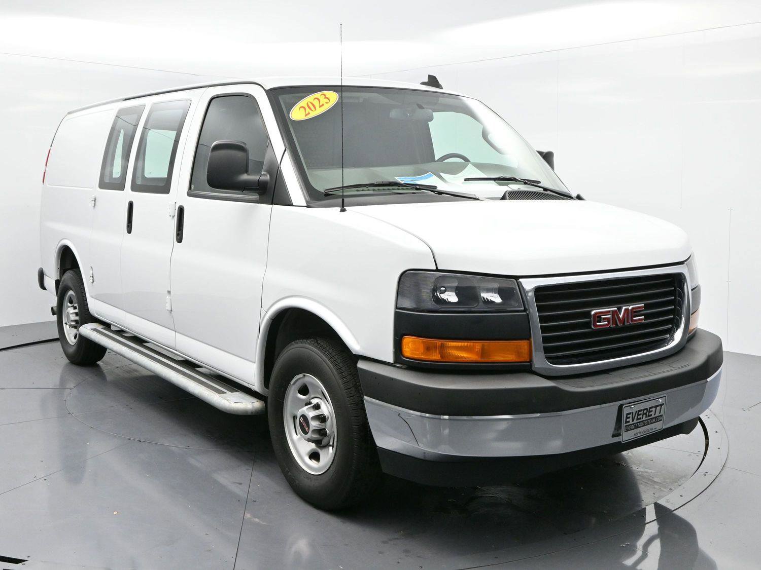 Used 2023 GMC Savana 2500 w/ Driver Convenience Package image 2