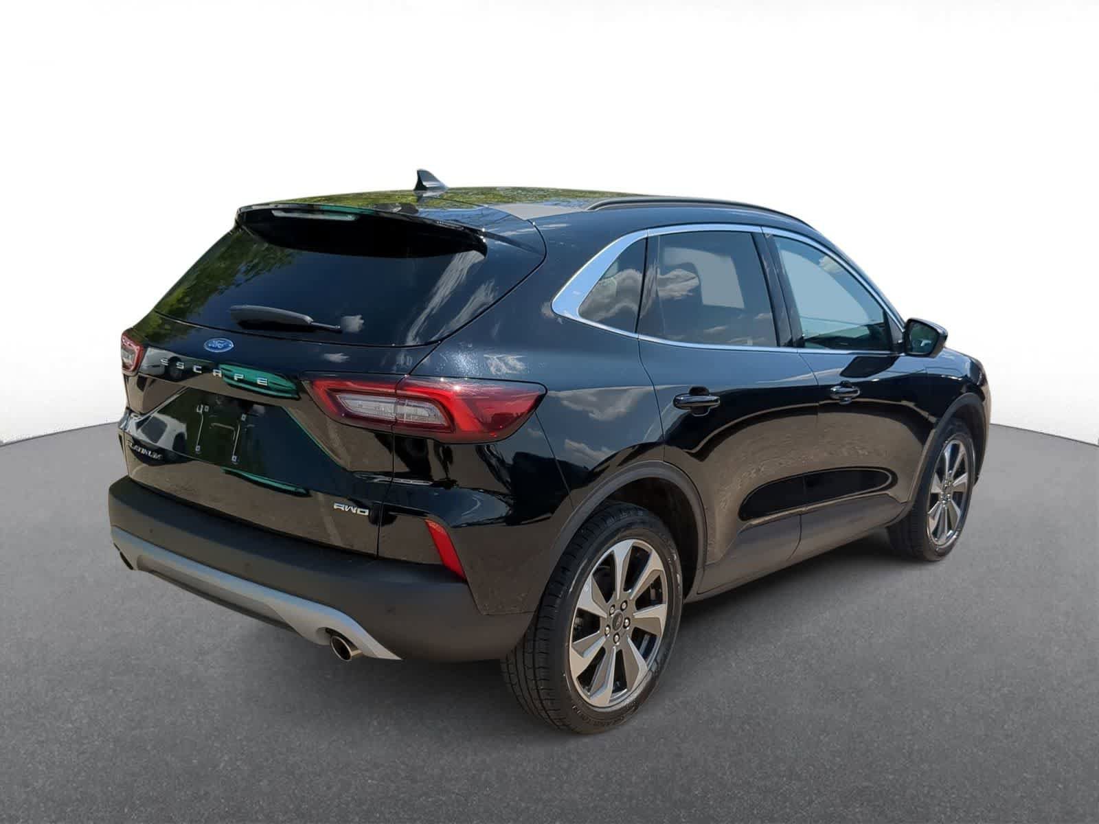 Used 2024 Ford Escape Platinum AWD/4WD image 8