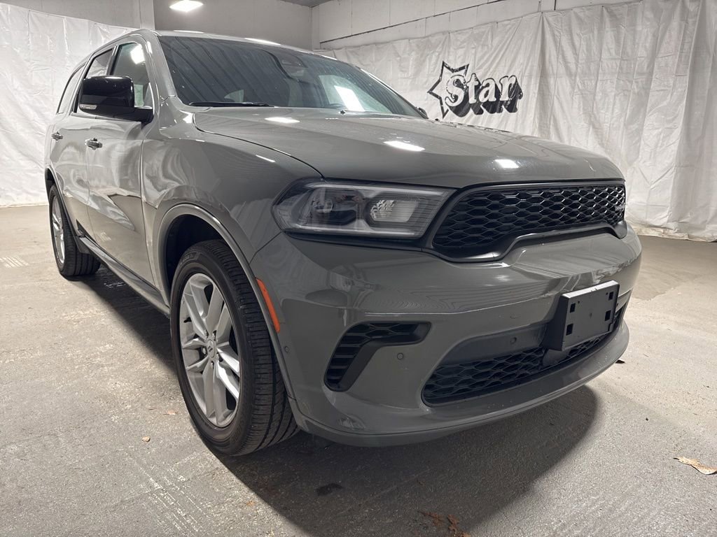 Used 2025 Dodge Durango GT image 1