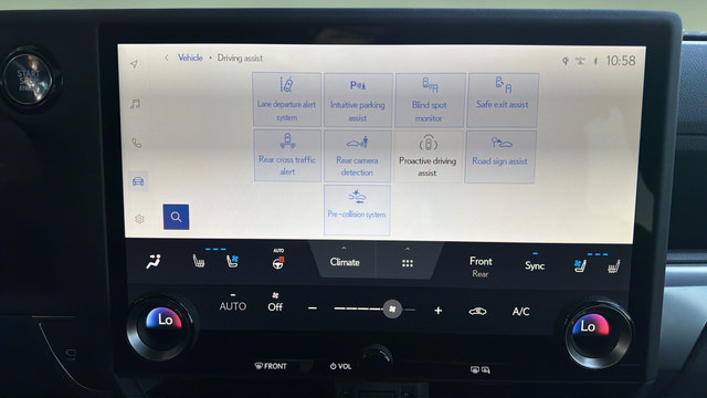 Used 2025 Lexus GX 550 w/ Accessory Package (2T) AWD/4WD image 35