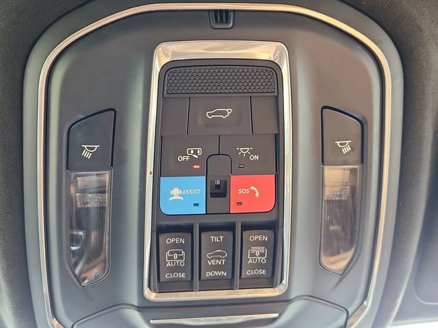 Used 2025 Jeep Grand Cherokee Summit AWD/4WD image 50