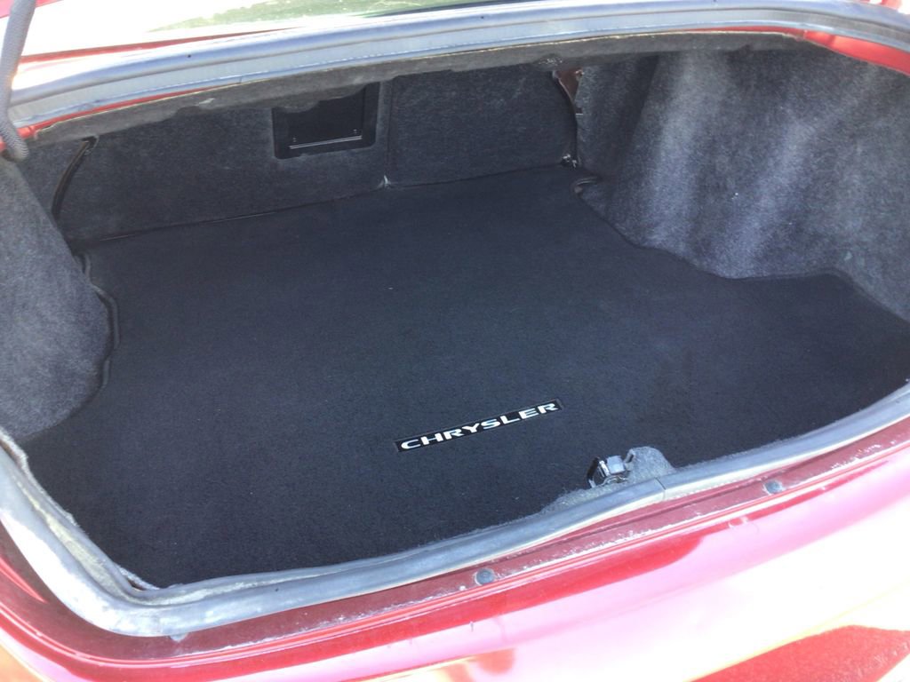 Used 2013 Chrysler 200 Touring image 13