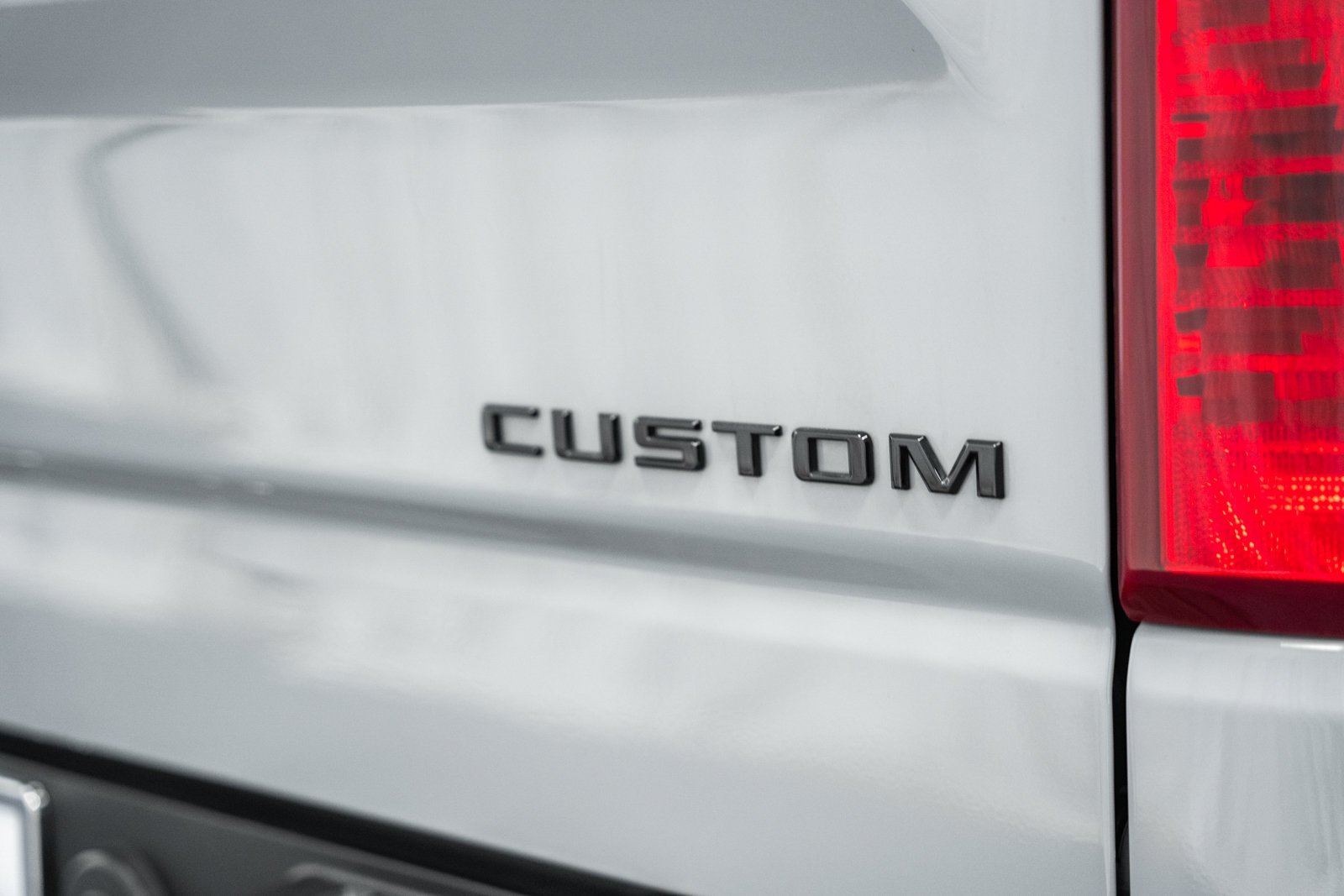Used 2024 Chevrolet Silverado 1500 Custom w/ Turbomax Blackout Package AWD/4WD image 9