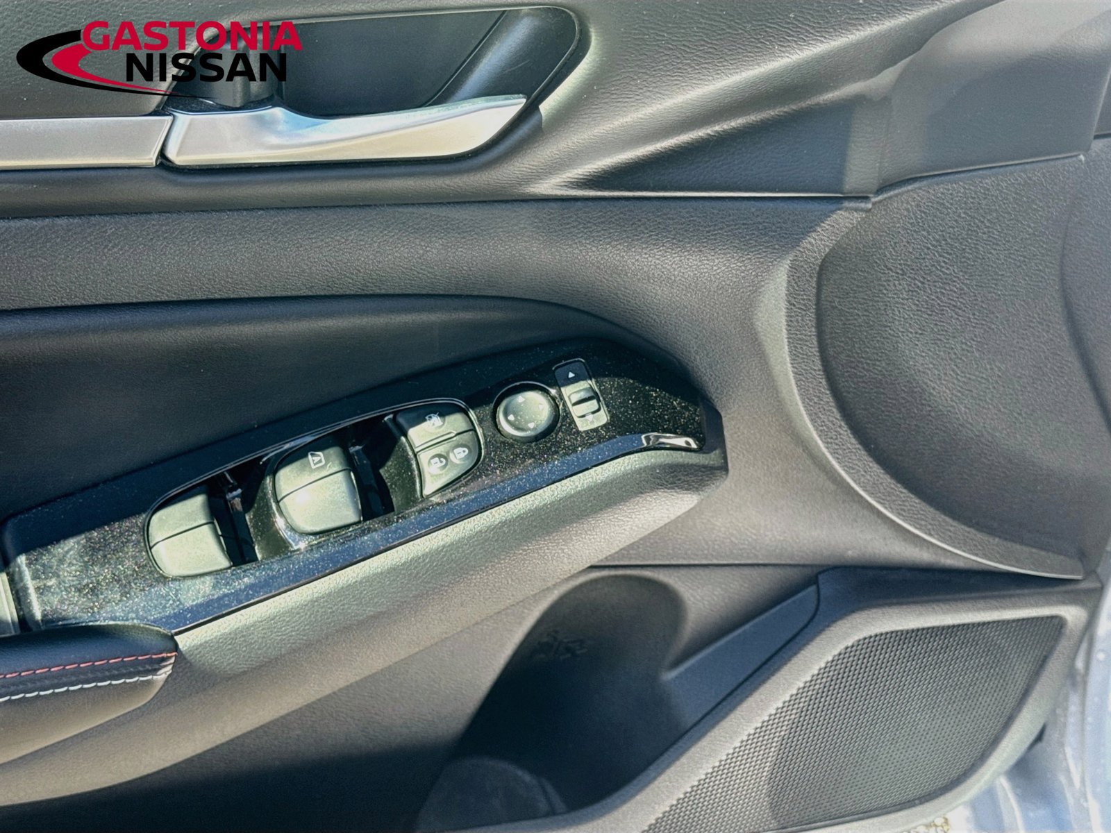 Used 2024 Nissan Altima 2.5 SR w/ SR Premium Package FWD image 23